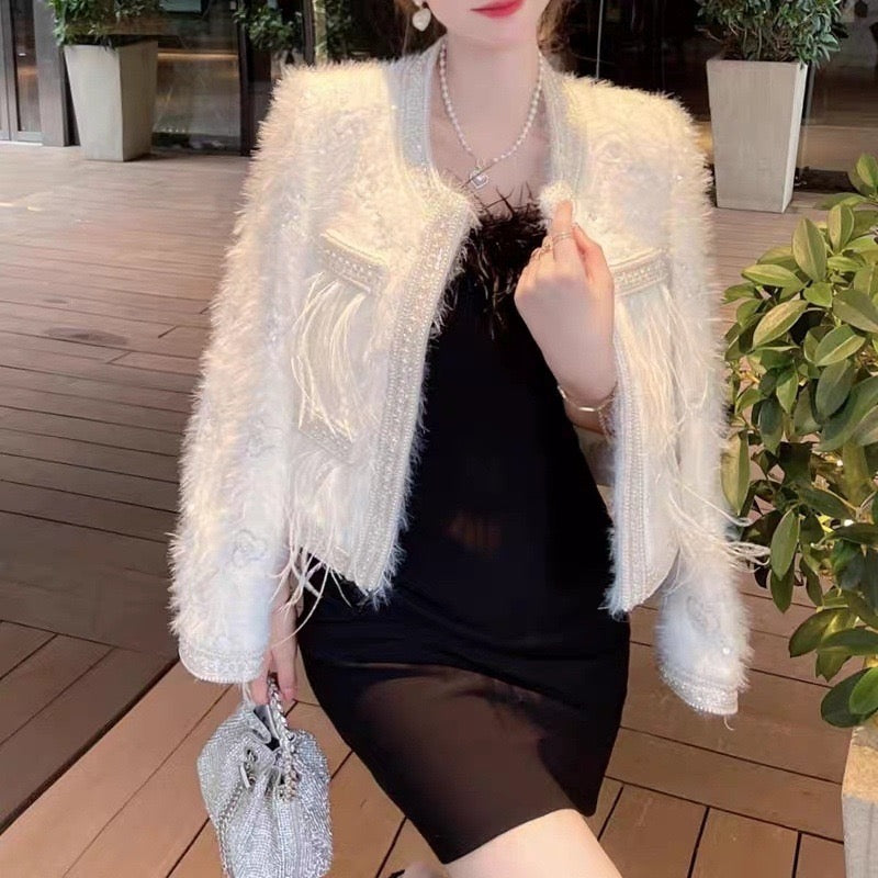 화이트 모헤어 수술 펄 퍼 자켓