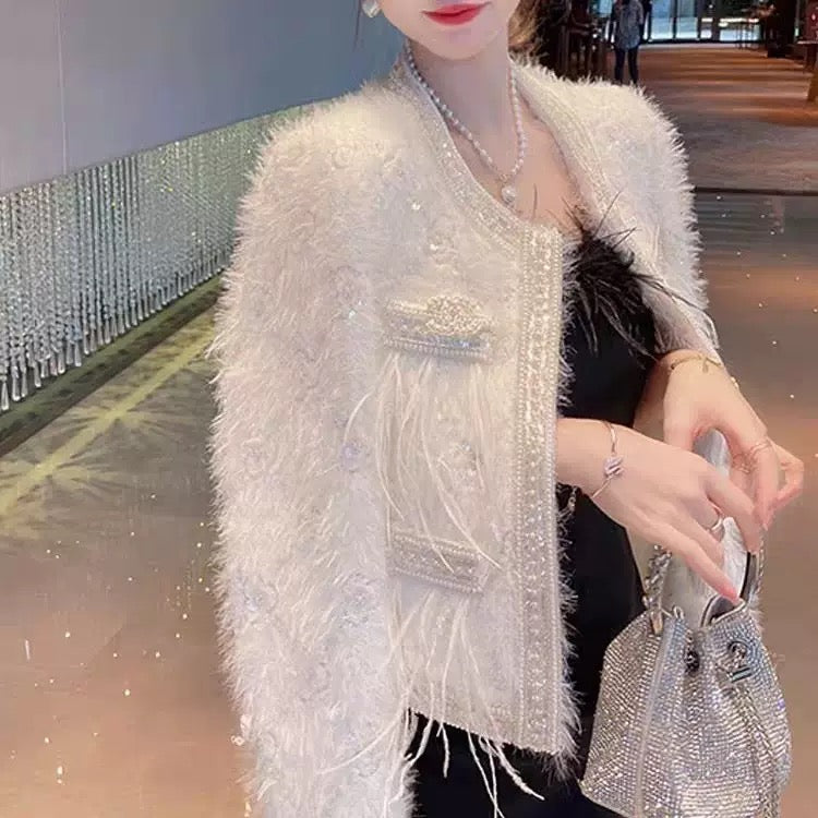 화이트 모헤어 수술 펄 퍼 자켓